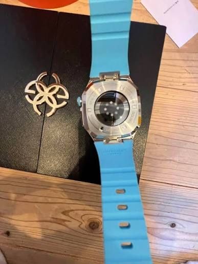 Apple watch 7, 45mm, golden concept