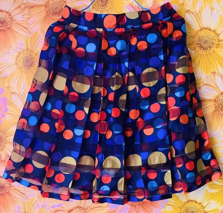 Юбка (размер М) разноцветная в наличии