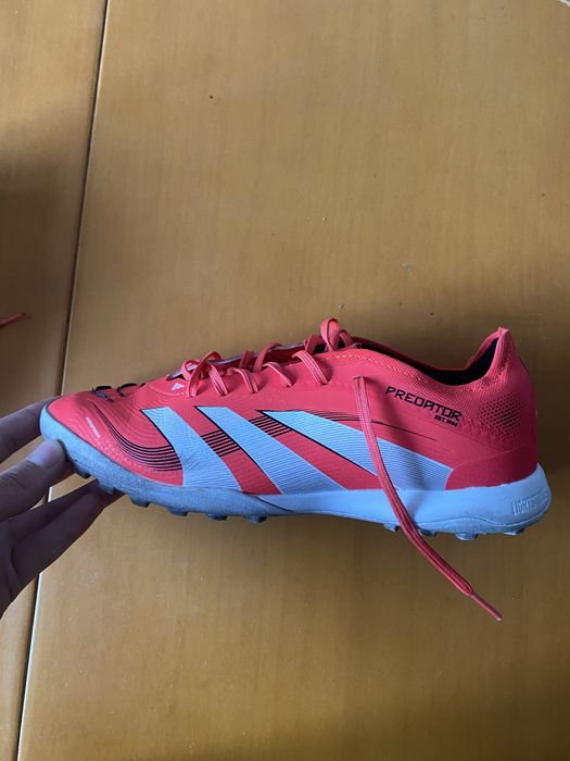 Сороконожки Adidas Predator