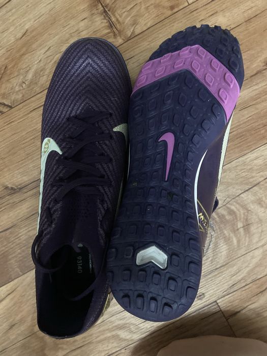 Продам бутсы для мальчика