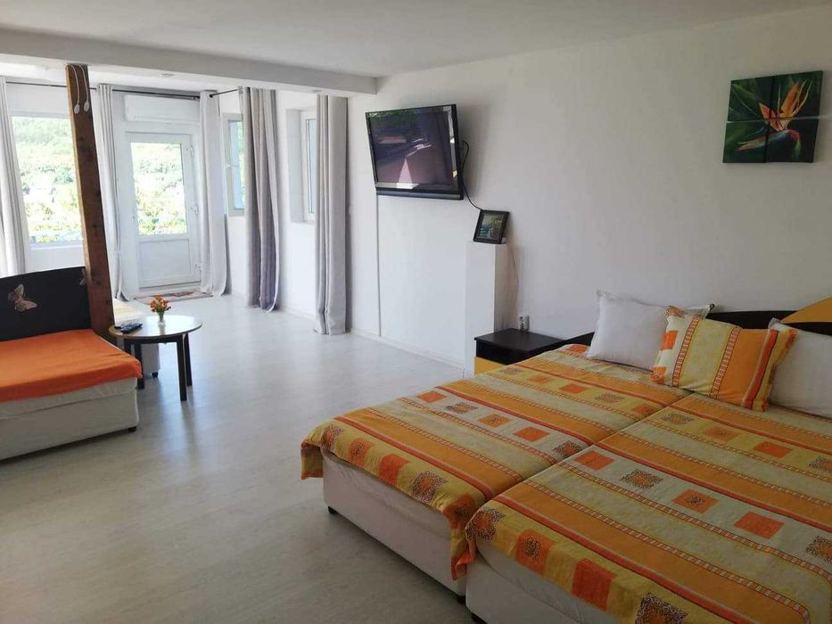 Вила под наем, лято 2026, цялата вила от 1ви юни, 1500€ на месец