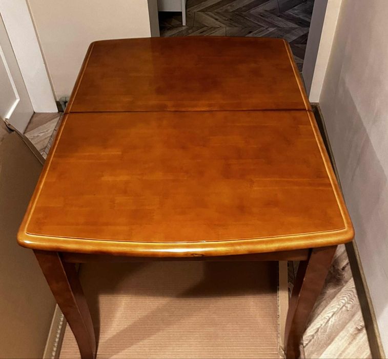 Разтегателна маса