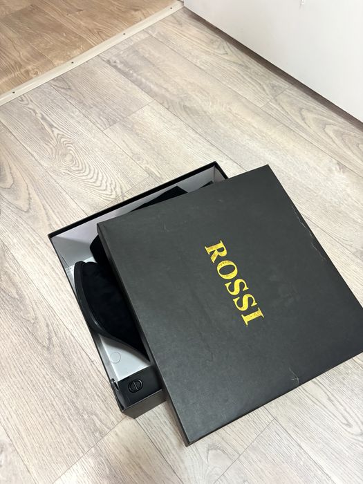 Продам сапоги женские новые