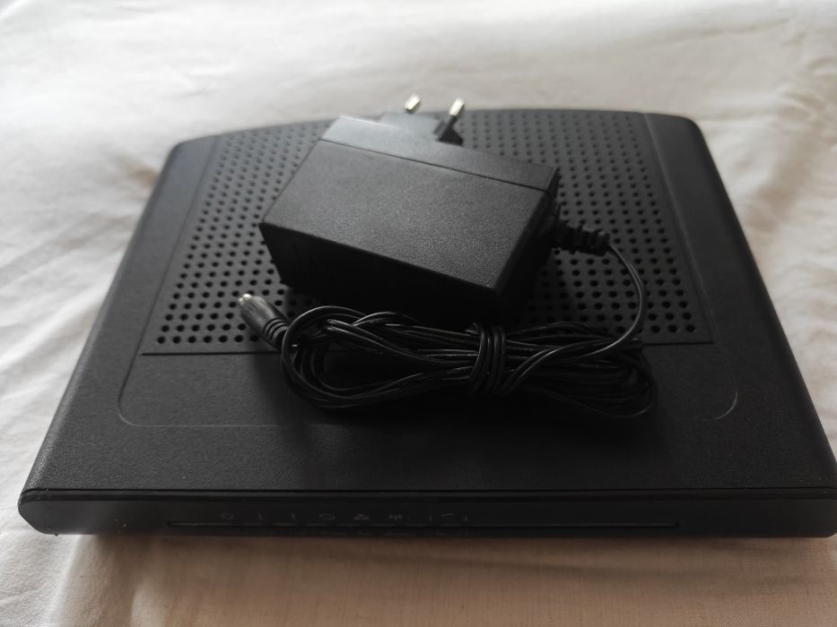 Безжичен кабелен гласов гейтуей- модем и рутер в едно