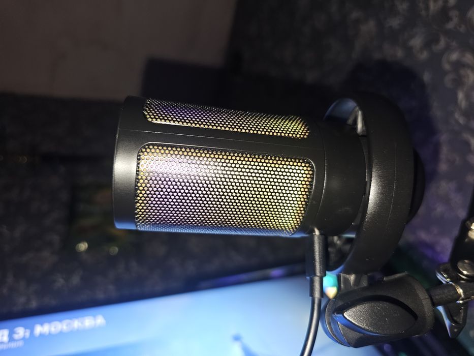 Микрофон продам срочно