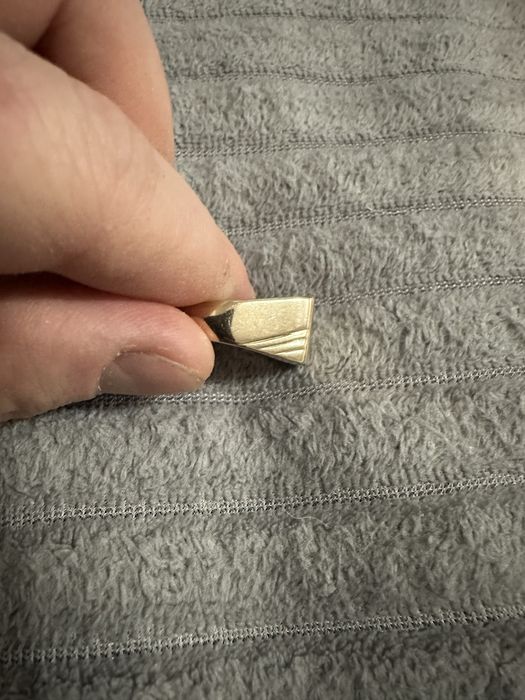 Продам кольцо мужское