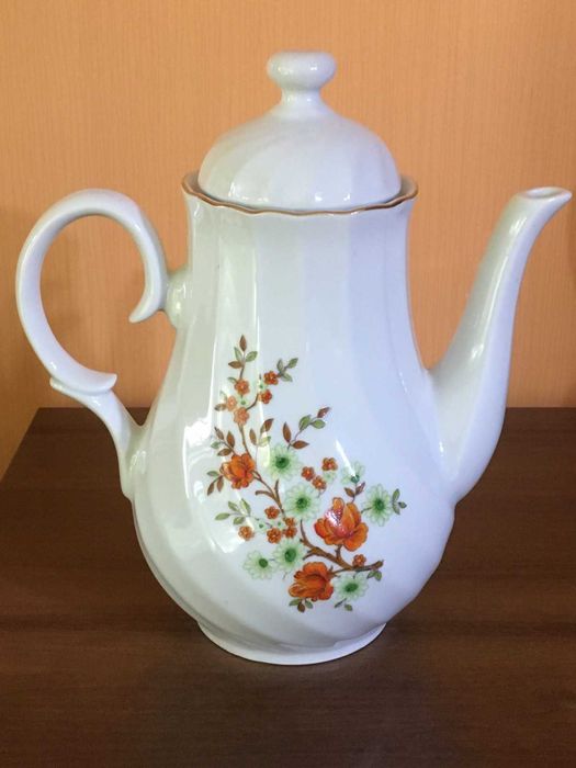 Порцеланови чайници