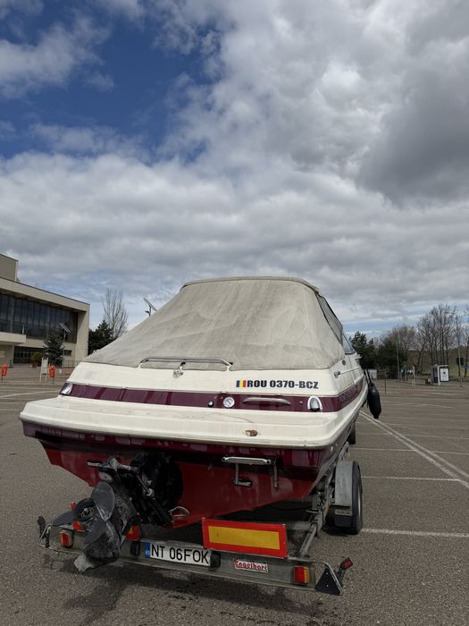 Barca Maxum 2100 ( cabinata ) / 5.7L in board