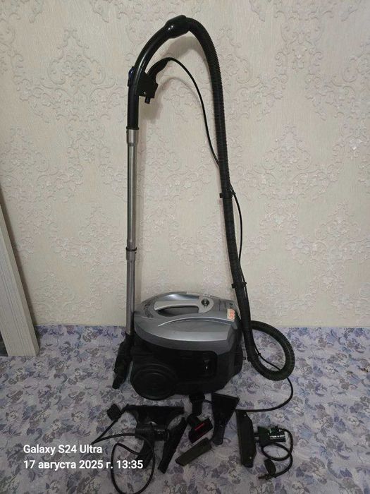Продается моющий пылесос LG