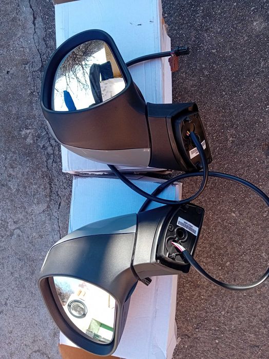 Огледало Пежо 207