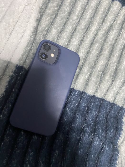 Продам айфон 12 мини