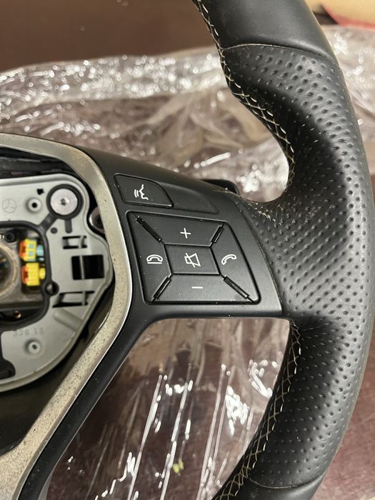 Волан с пера Mercedes-benz