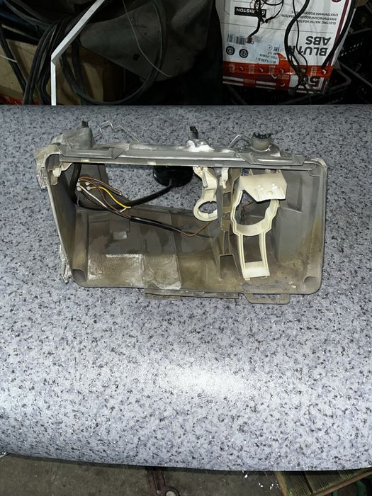 Корпуса фар мерседес w124