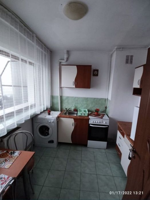 Închiriez garsoniera