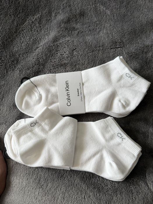 Calvin Klein set 3 sosete albe model sub glezna marimea 38-42 noi originale