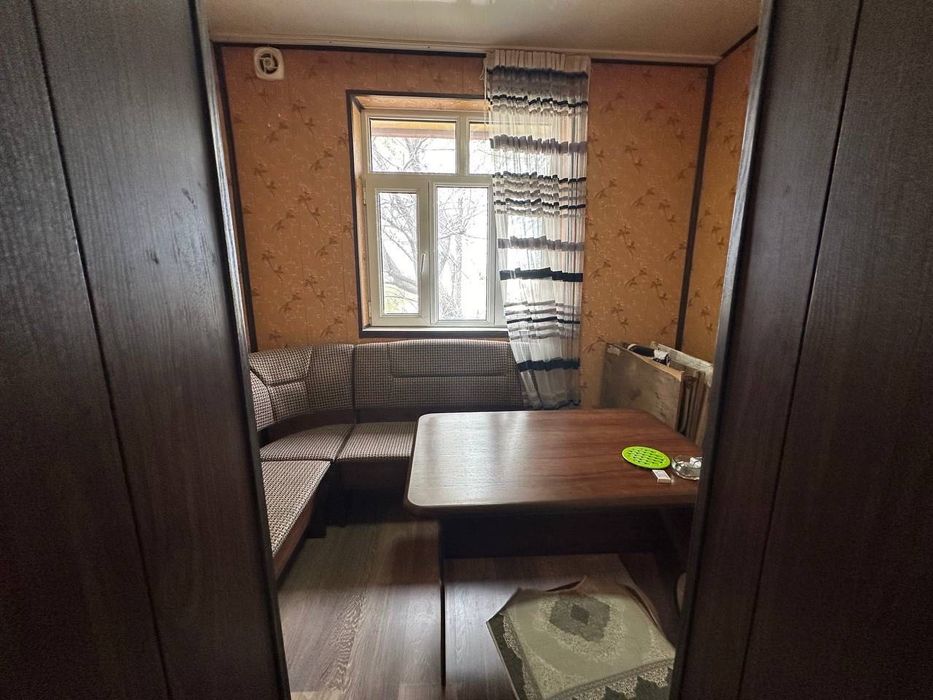 Сдается 2х комнатная квартира 
С обстановкой 
В горде Алмалыке