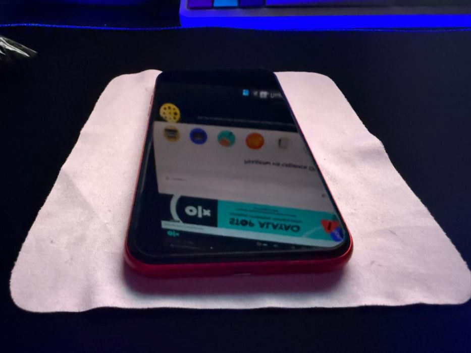 Iphone 11 Red / 128gb / 77%