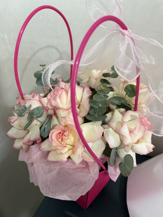 Хош иісті гүлдерді сатамын