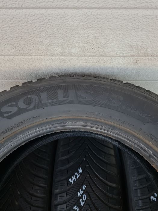 Всесезонни гуми 4 броя KUMHO Solus4S HA32 205 60 R16 дот 3424