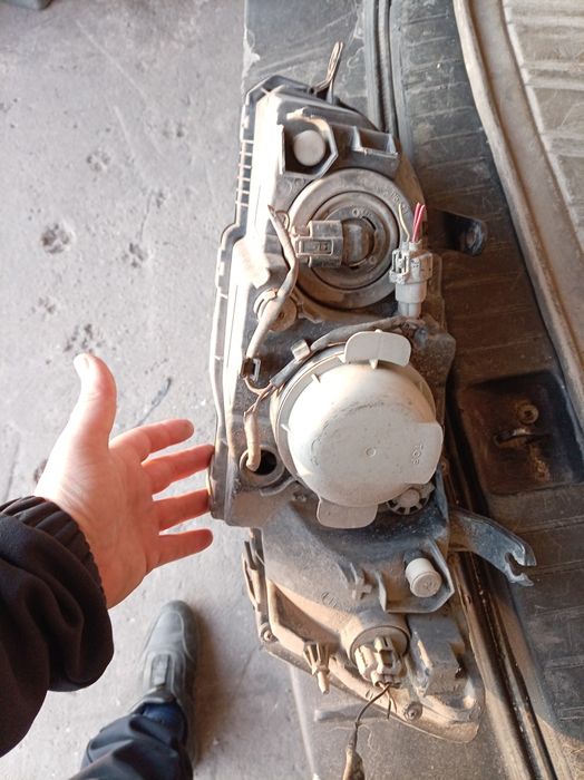 Субару аутбек фары