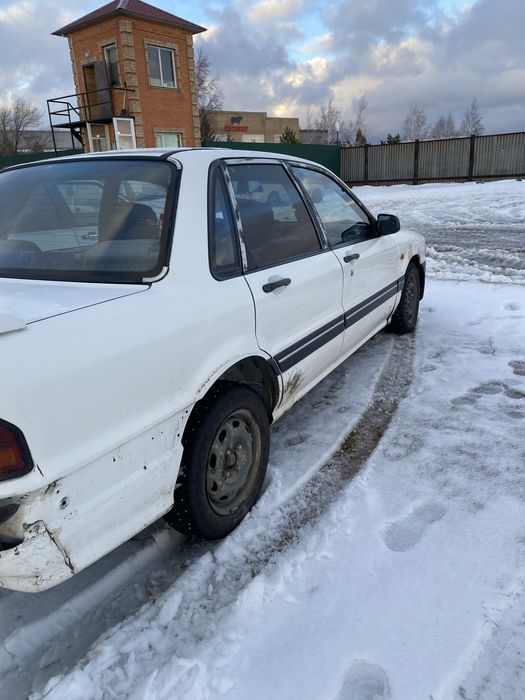 Продам митсубиши галант 1992г 1.8 мкпп
