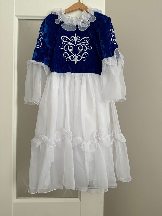 Казахский национальный костюм в отличном состоянии для девочки