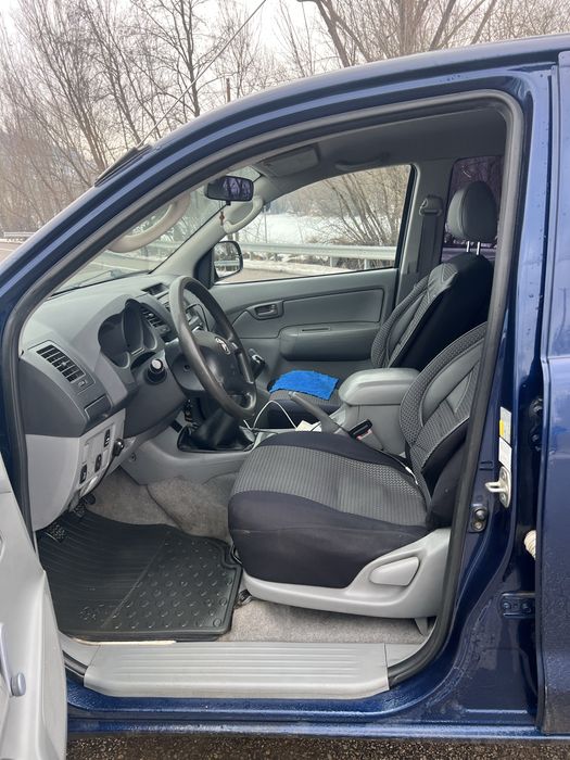 Toyota Hilux 2.5 D-4D – 4x4