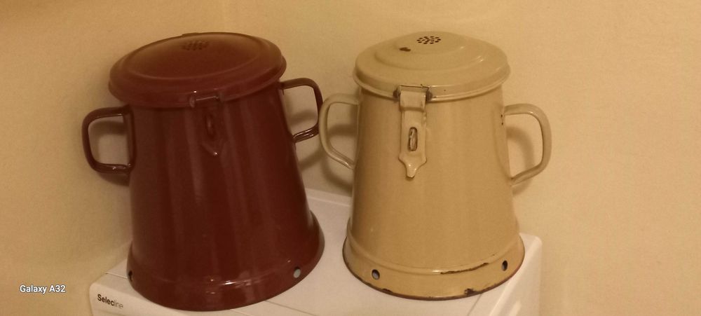 Bidoane vechi emailate pentru untura Csepel 3L si Splendid 5L