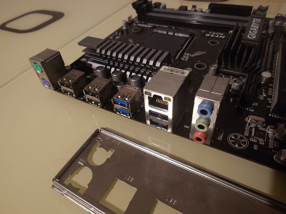 Placă de bază Gigabyte GA-970A-DS3P defectă