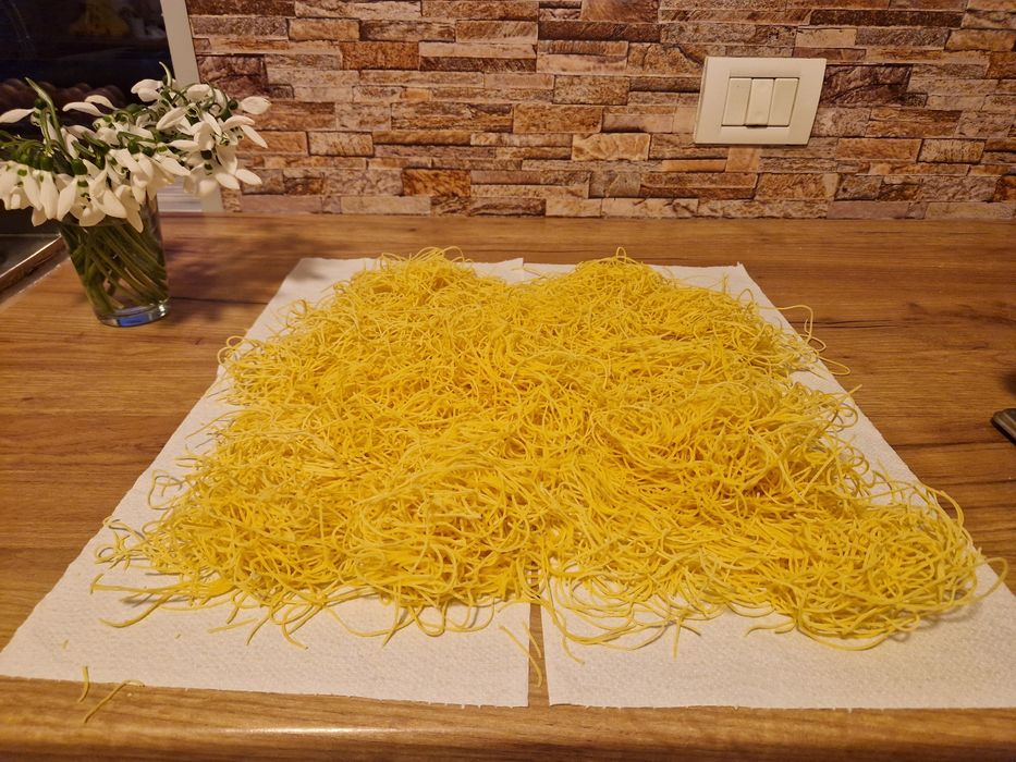 Fidea si Tăieței lati