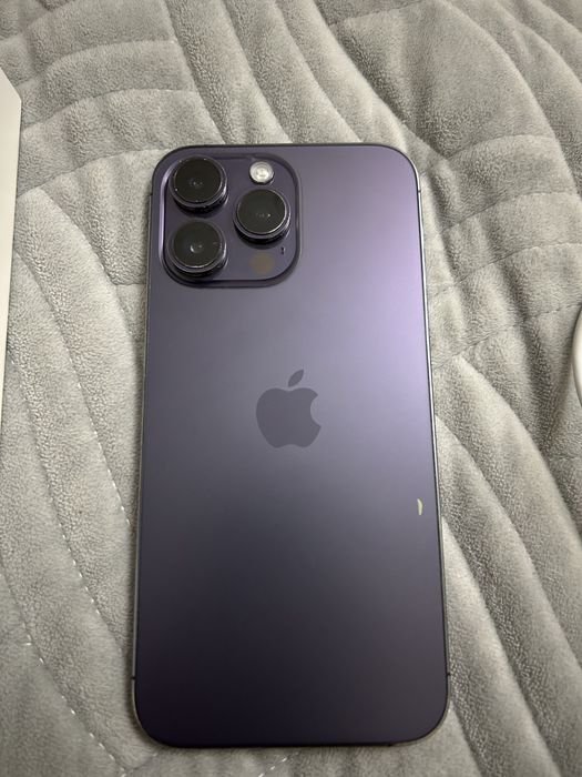 Продается iphone 14 pro max с коробкой