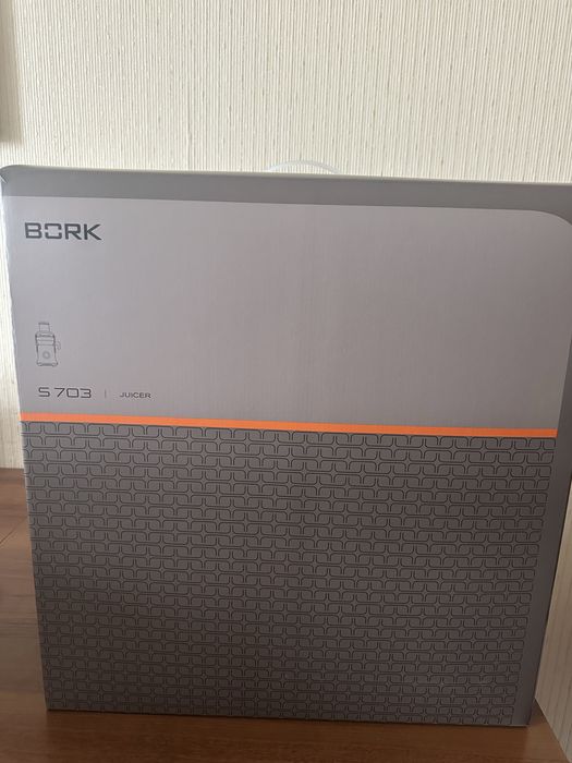 соковыжималка BORK S703