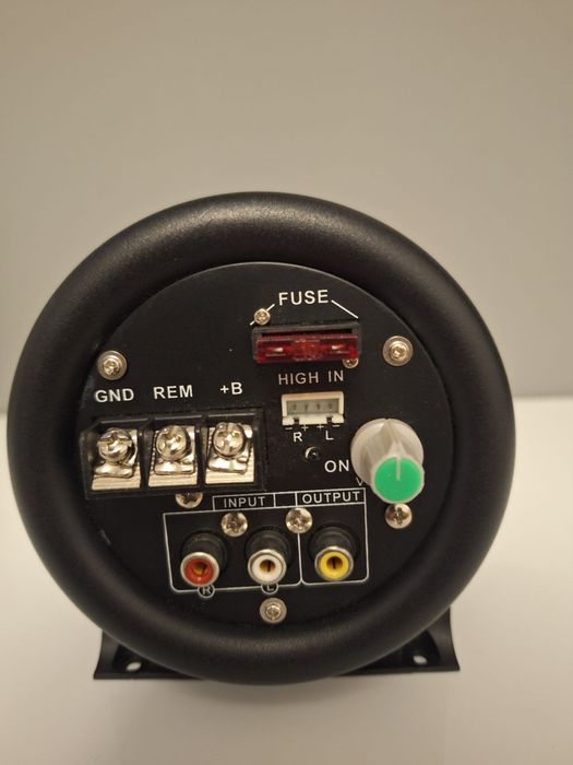 Subwoofer tub bass statie boxa auto