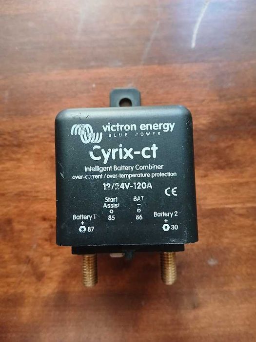Combinator de baterii Cyrix-ct 12/24V-120A
