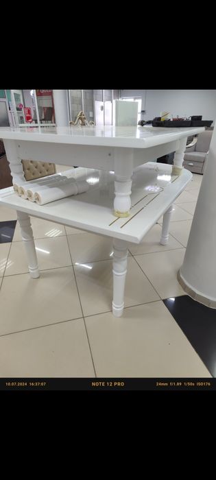 Гостини стол сатылады