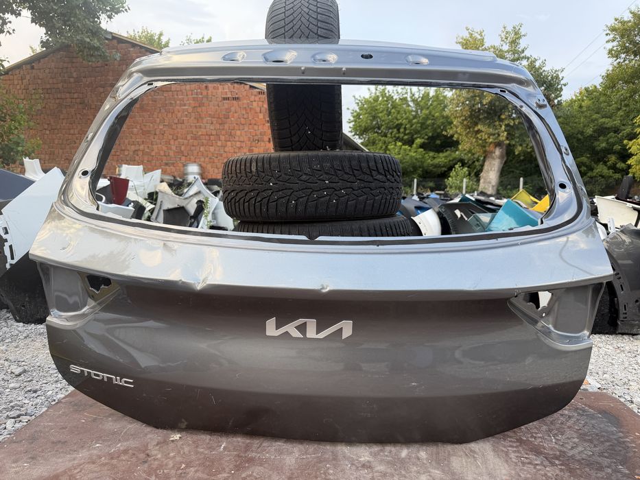Капак Kia Stonic 2020 год.-