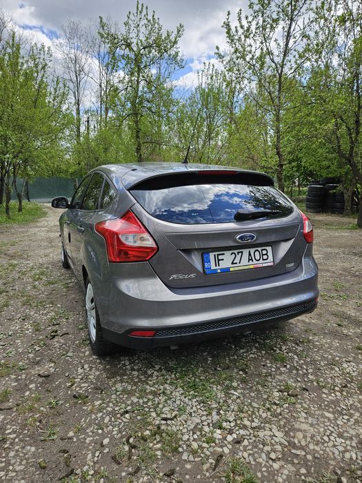 Haion cu Luneta Ford Focus Mk3