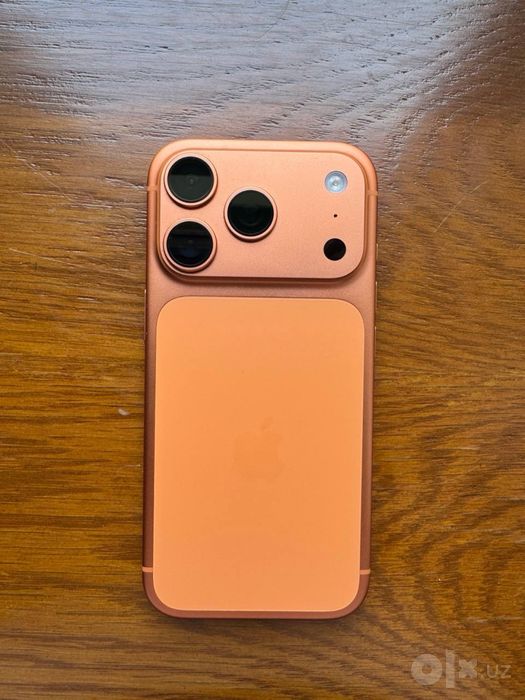 Iphone 17 pro orange