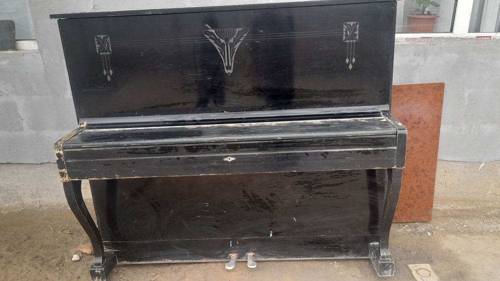 Fortepiano  holati rasimdagiday