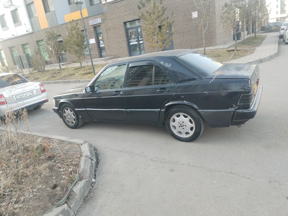 Мерсадес 190 срочна