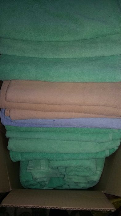 Полотенца махровые 50 шт