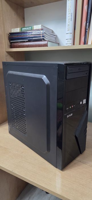 Компьютер для работы и для слабых игр