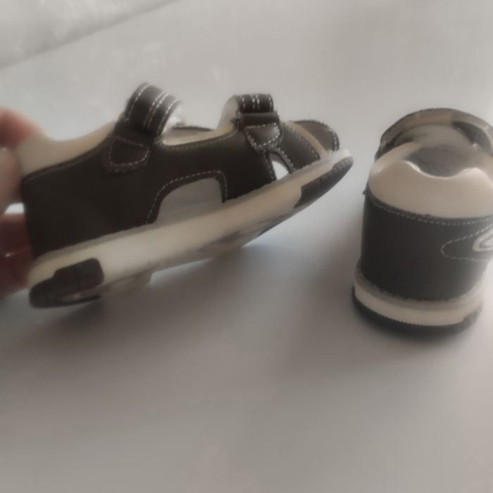 Сандалики для малышей