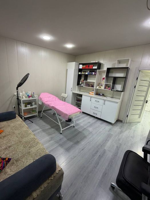 Kosmetologlarga, Lashmeker va Browmakerlarga arendaga xona bor