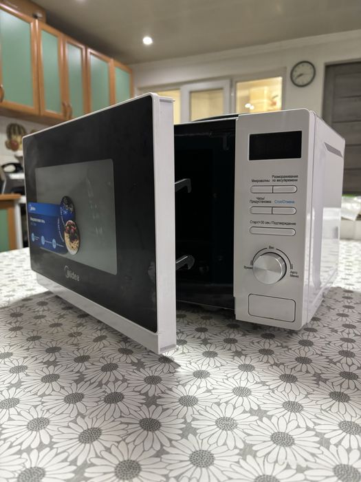 Микроволновая печь Midea