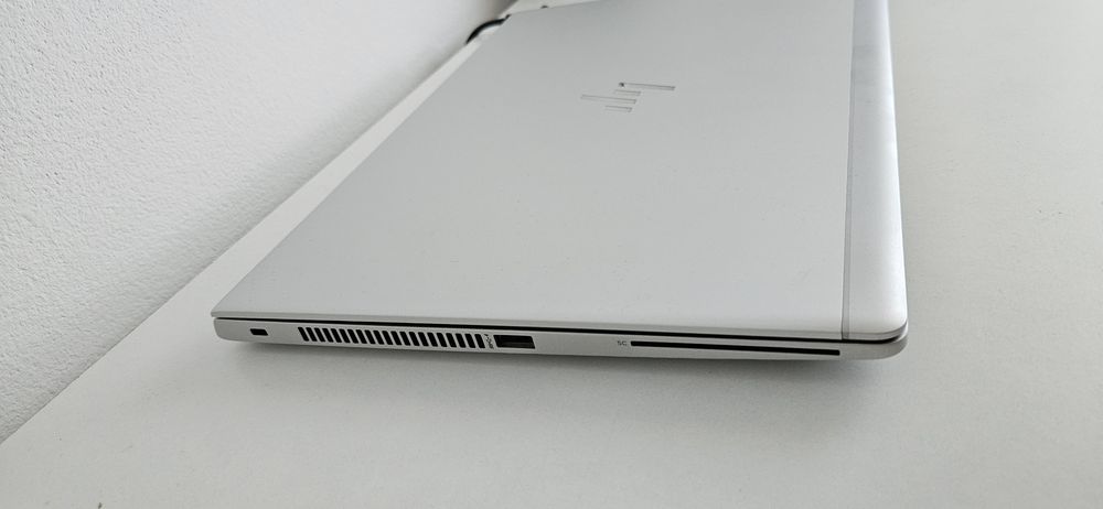 Vand laptop HP Elitebook 830 G6