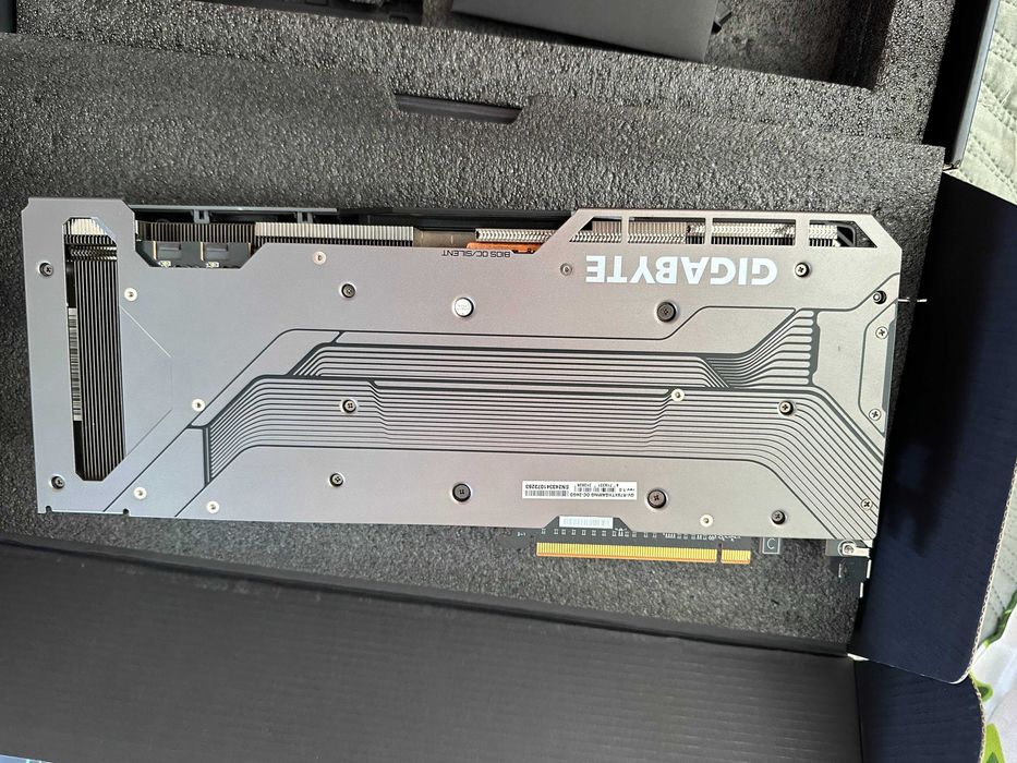 Видеокарта GIGABYTE Radeon RX7900 XTX GAMING OC 24G
