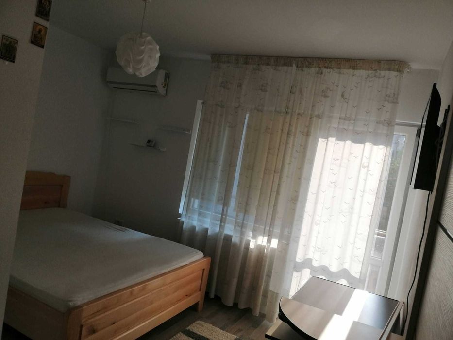 Vand apartament 2 camere decomandat