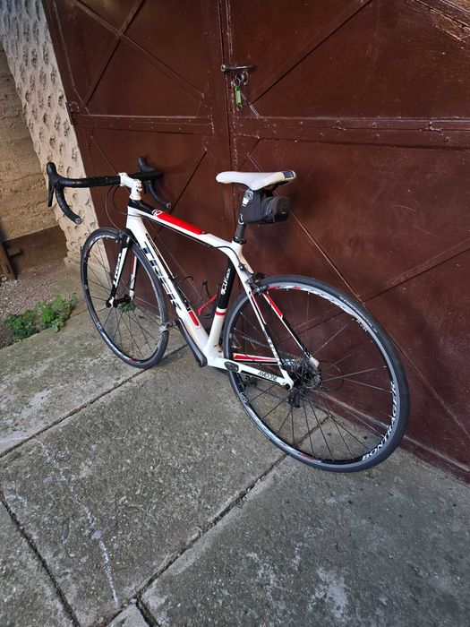 Bicicleta Trek Madone 4.7 Carbon - impecabila