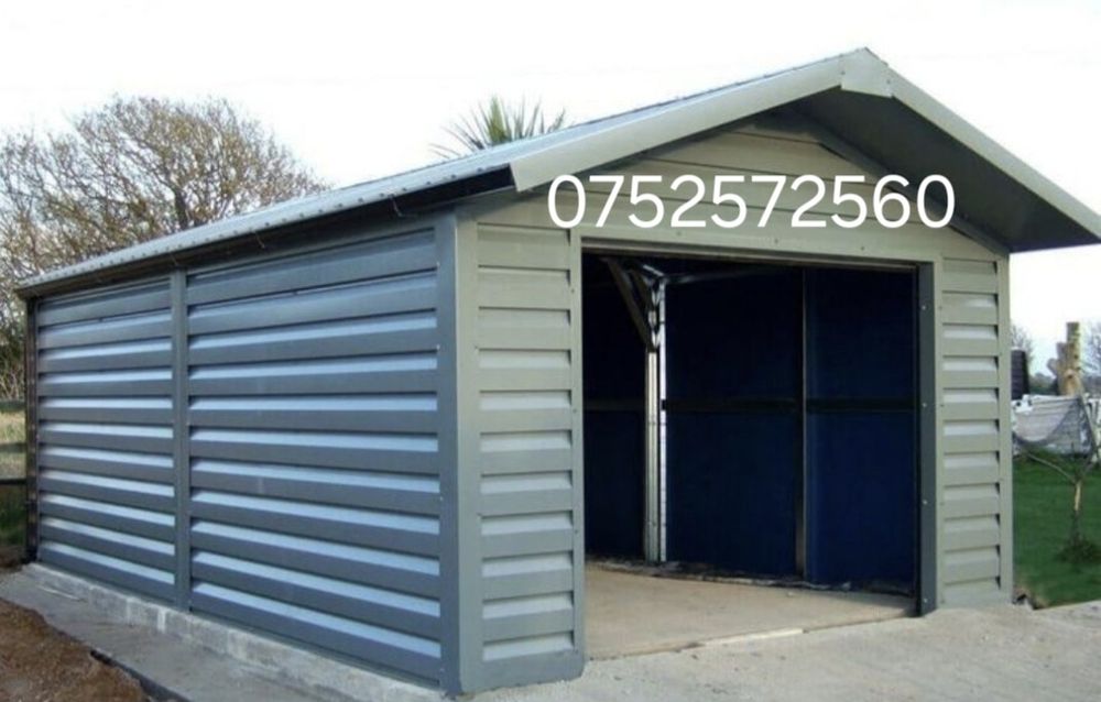 Garaje auto metalice învelite cu panou senwis